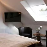 Hotel Zur Wasserburg Kerpen (North Rhine-Westphalia)