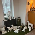 Hotel Zur Wasserburg 3*