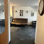 Zur Wasserburg 3*