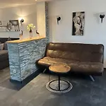 Zur Wasserburg Hotel 3*