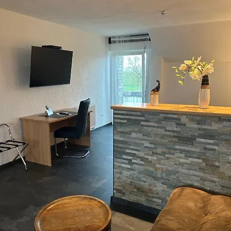 Zur Wasserburg 3* 케르펜