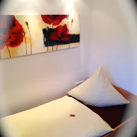 Zur Wasserburg Kerpen (North Rhine-Westphalia)