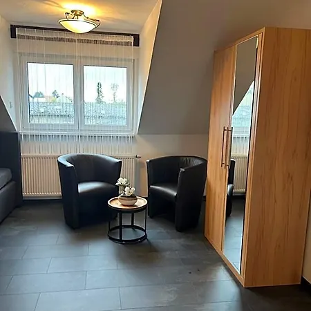 Hotel Zur Wasserburg 3*