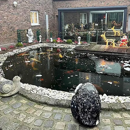 Zur Wasserburg 3*
