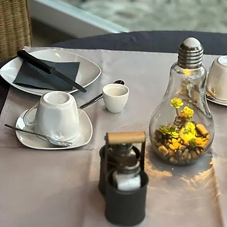 Hotel Zur Wasserburg Kerpen (North Rhine-Westphalia)