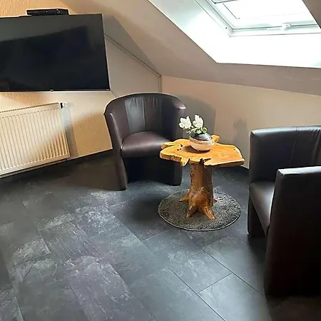 Hotel Zur Wasserburg Kerpen (North Rhine-Westphalia)