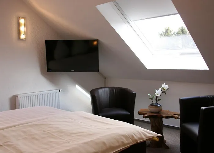 Otel Zur Wasserburg Kerpen (North Rhine-Westphalia)