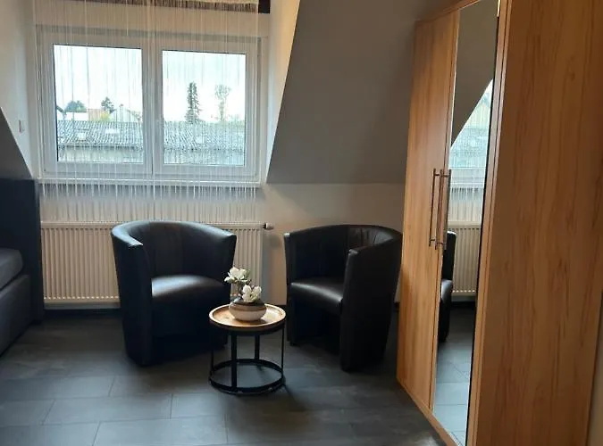 Zur Wasserburg 3* Kerpen (North Rhine-Westphalia)