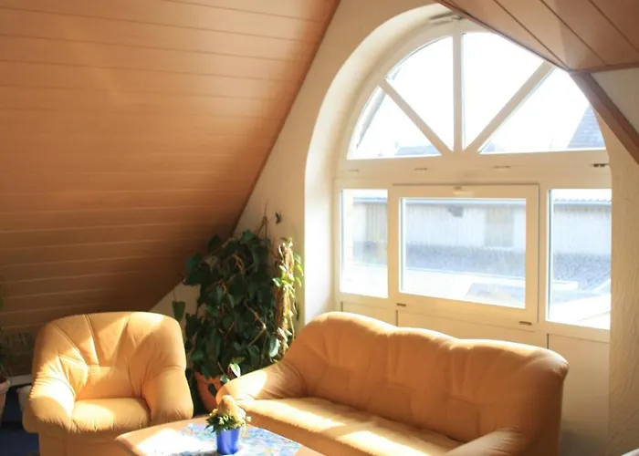 Otel Zur Wasserburg 3*